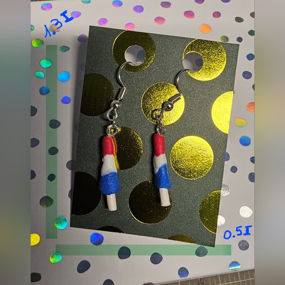 Happy Earrings - Picture 2 of 2